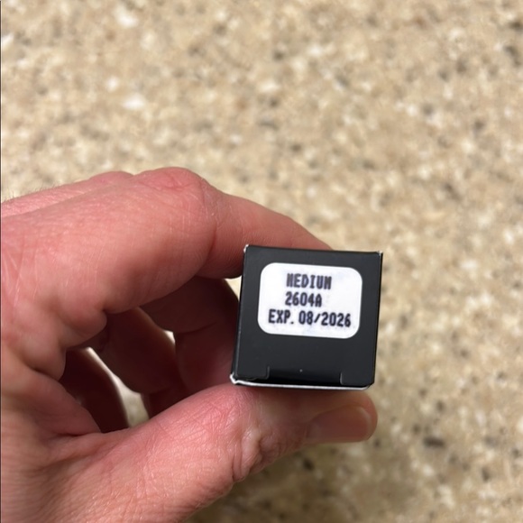 DRMTLGY Luminous Eye Corrector - Picture 2 of 5